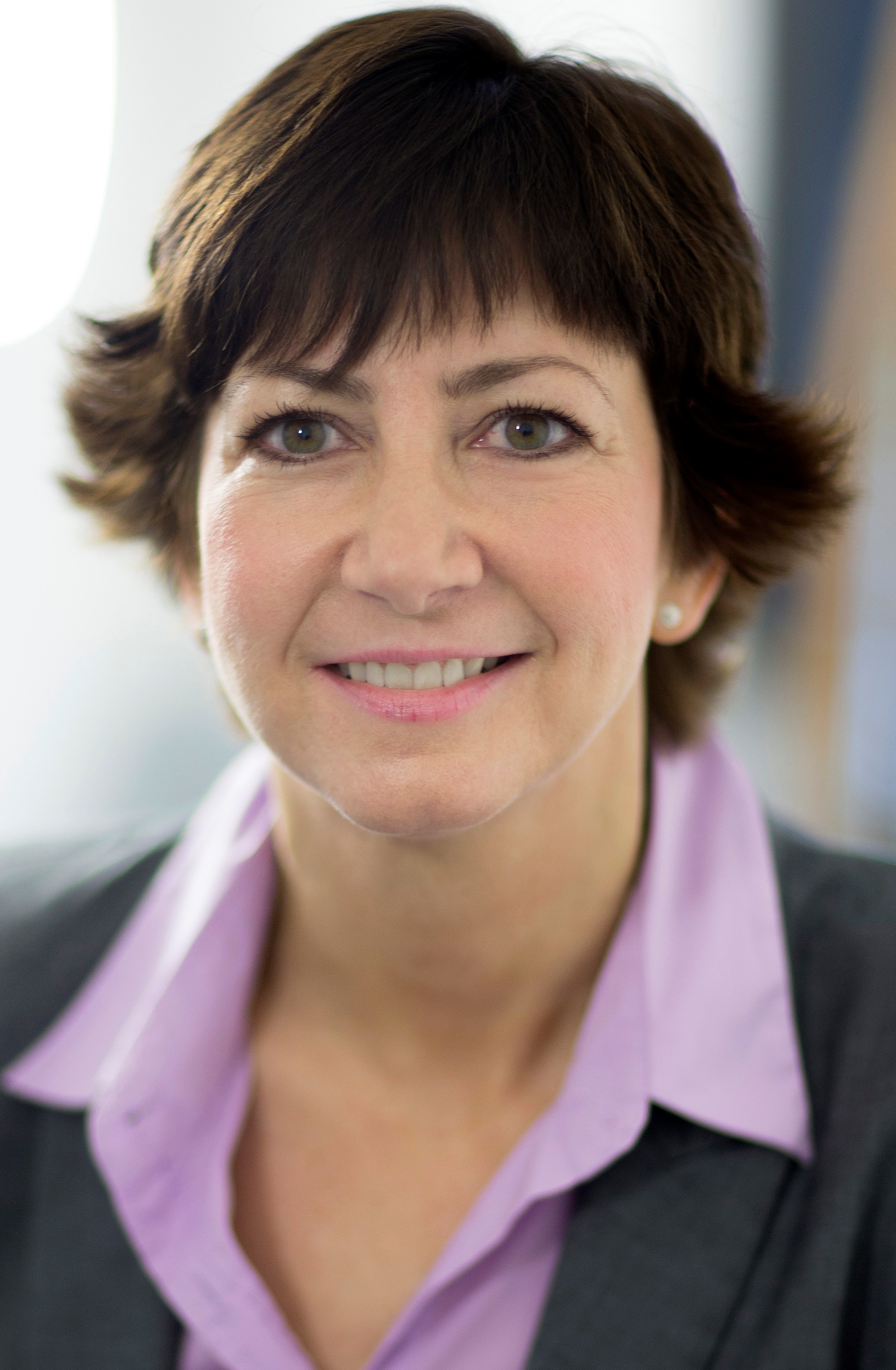 Virtual Project Management In German And English